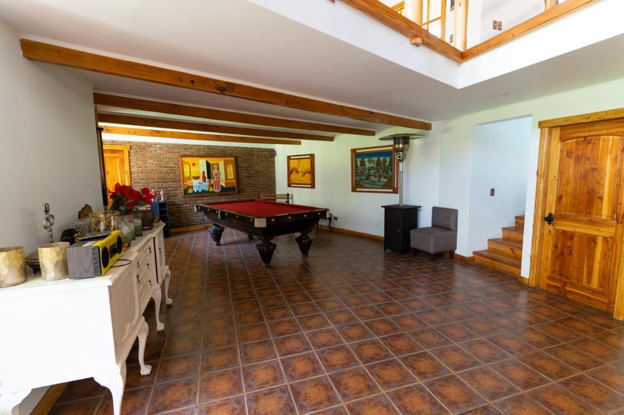 Hotel La Casa De Carlitos 2*